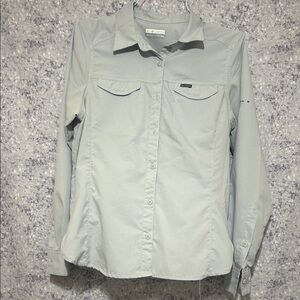 Columbia Light Gray Long Sleeve Shirt
